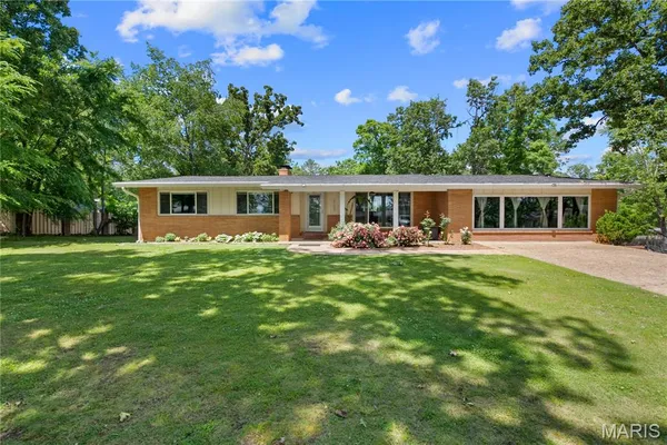 $389,400 | 2105 Jackson Road, Poplar Bluff, MO 63901