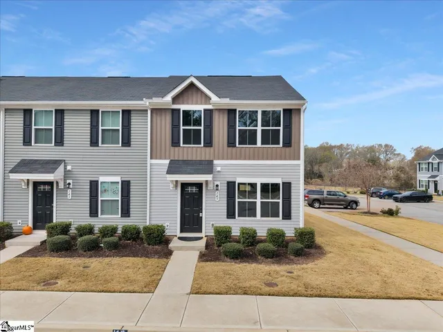 $230,000 | 145 Fernside Court, Greenville, SC 29617