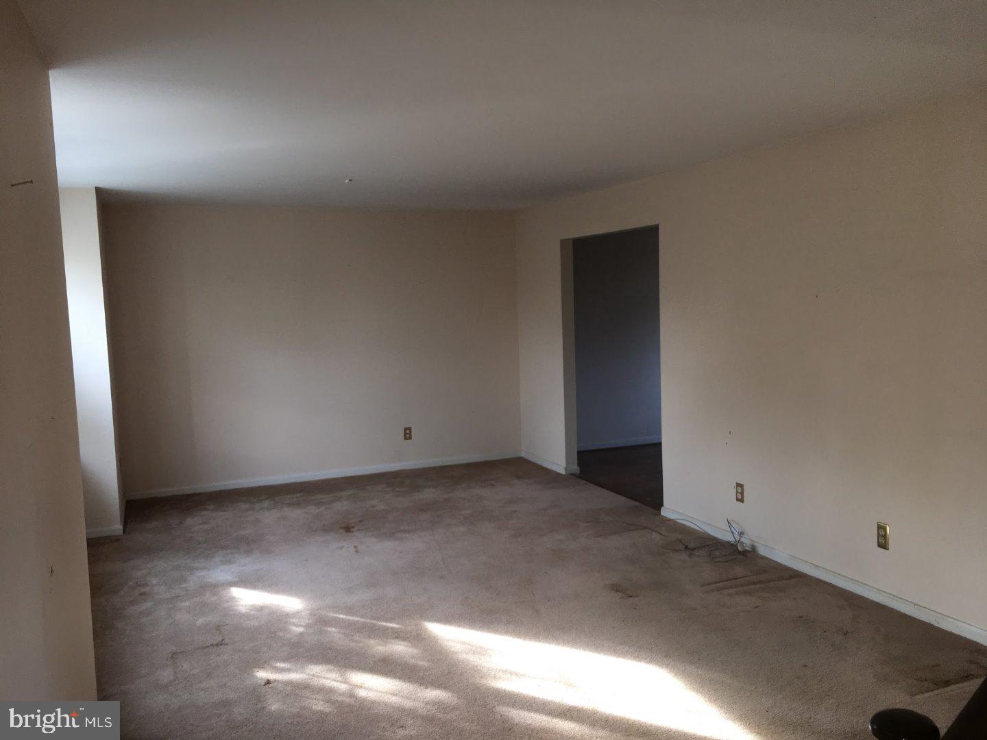 207 Dubois Road Glassboro, NJ 08028 - Photo 4 of 24