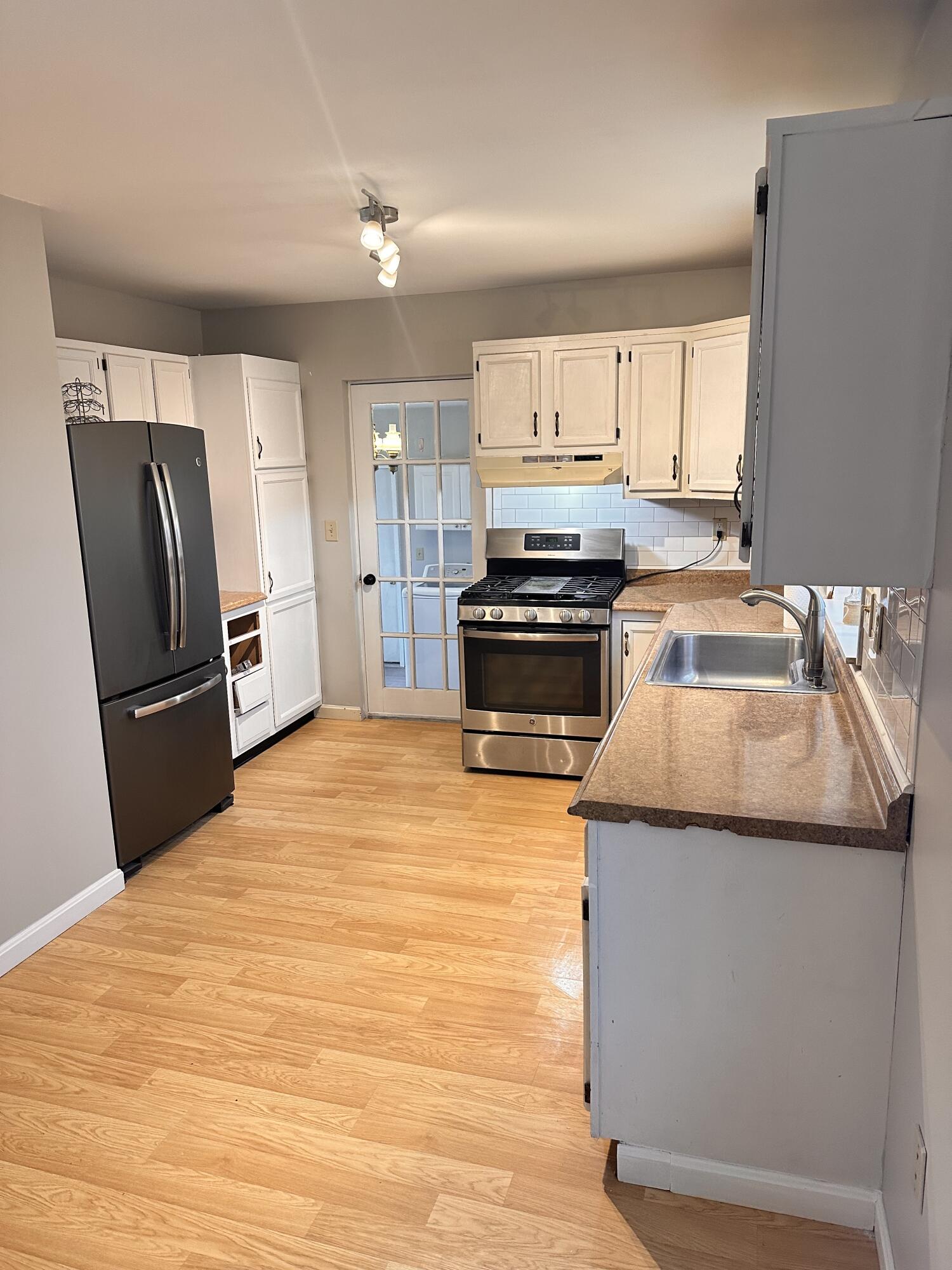 11 Burma Road North Berwick, ME 03906 - Photo 10 of 48 IMG_4685