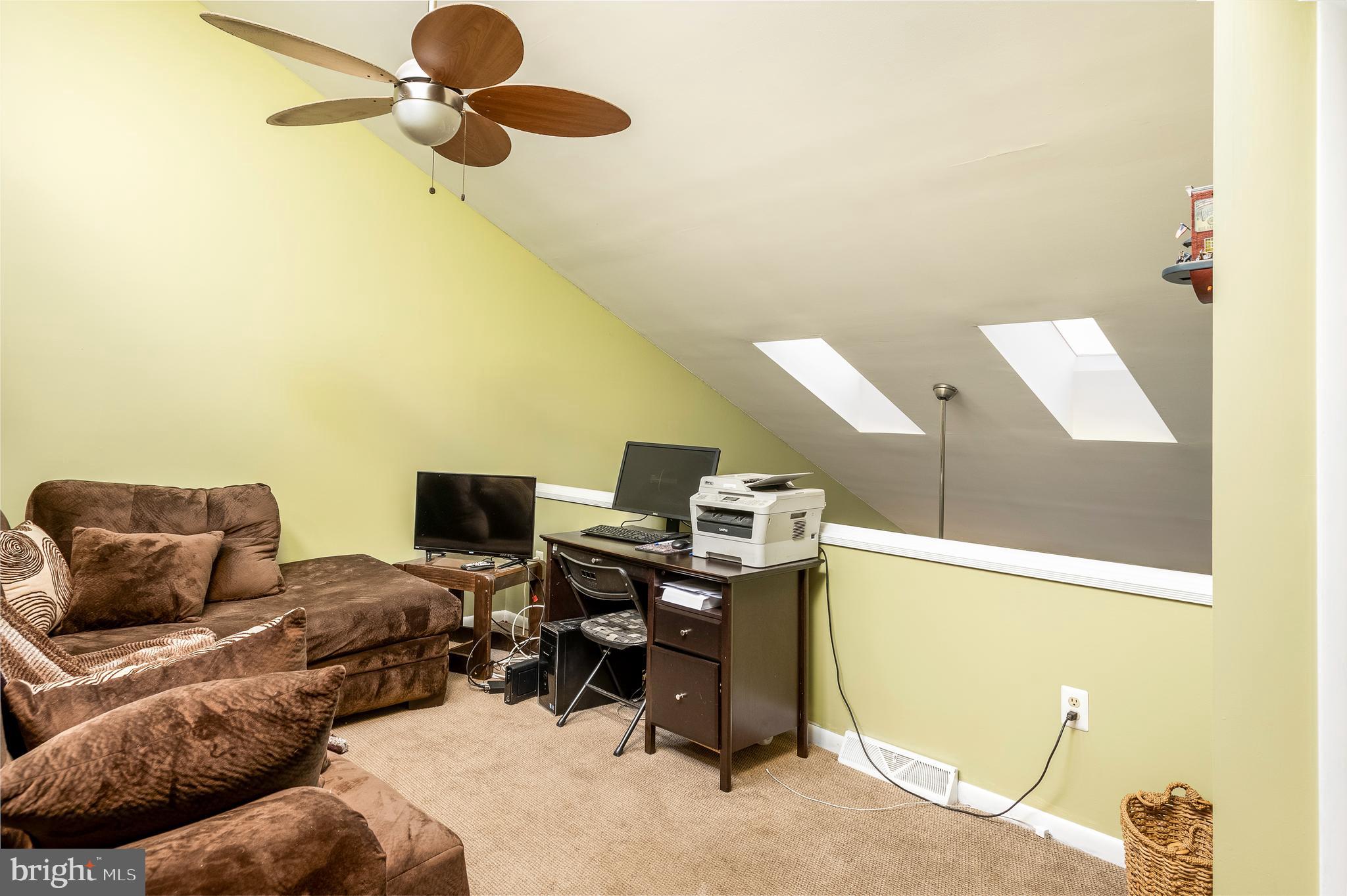 711 Oxford Road Lancaster, PA 17601 - Photo 5 of 29 Gallery Image 5