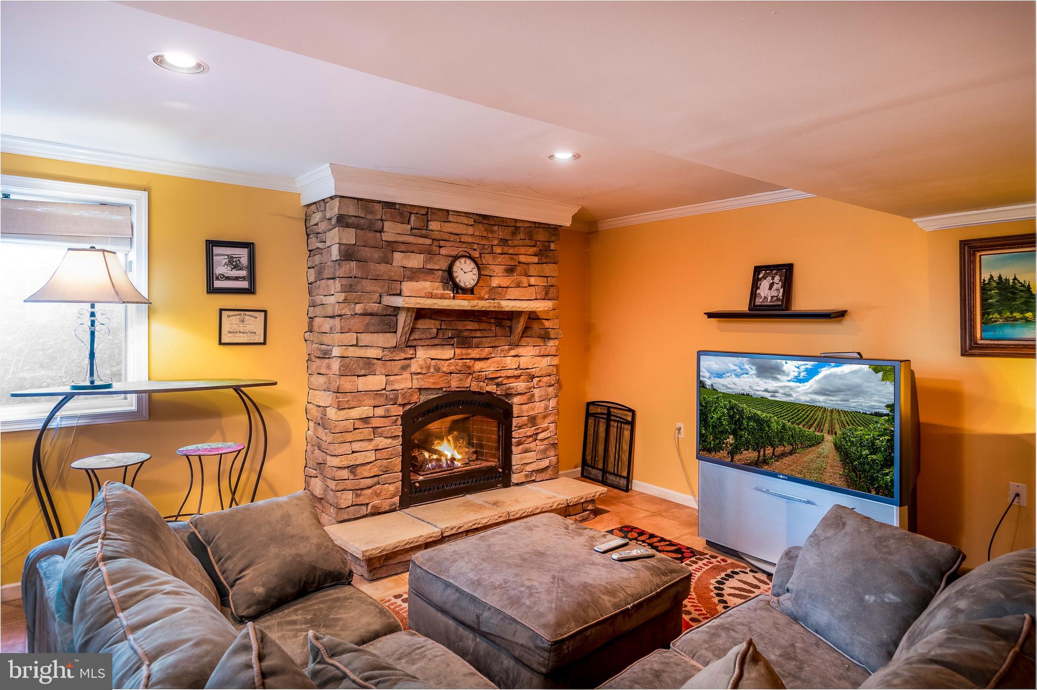 711 Oxford Road Lancaster, PA 17601 - Photo 7 of 29 Gallery Image 7