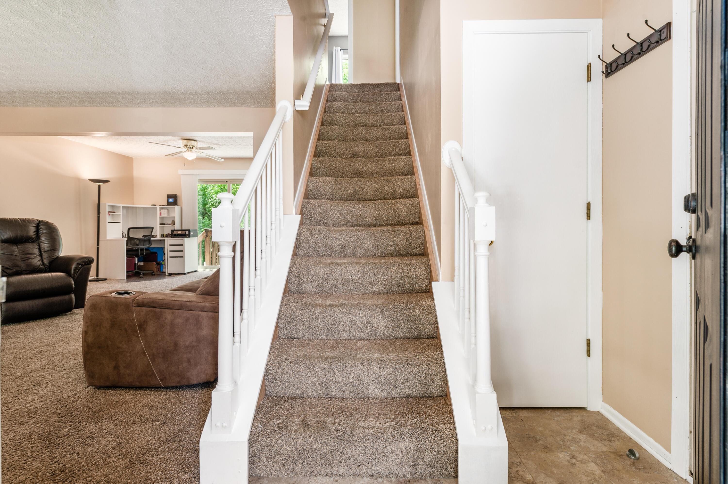 2963 Crocker Run Road Grove City, OH 43123 - Photo 4 of 38 W_2963_Crocker_Run_Rd-001