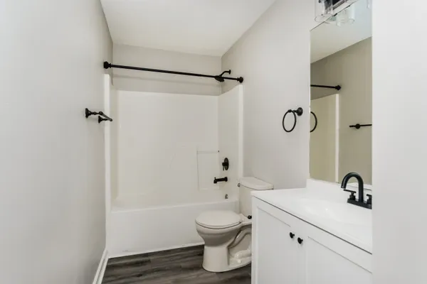 $1,705 | 3817 Fiske Avenue, New Albany, IN 47150