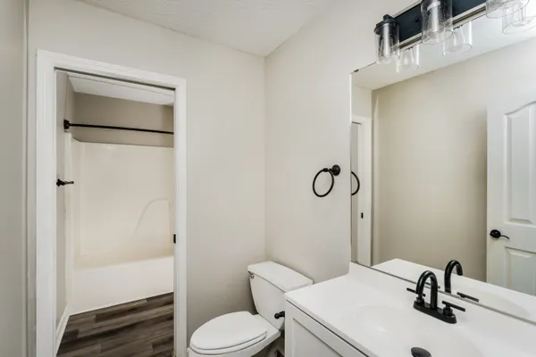 $1,705 | 3817 Fiske Avenue, New Albany, IN 47150