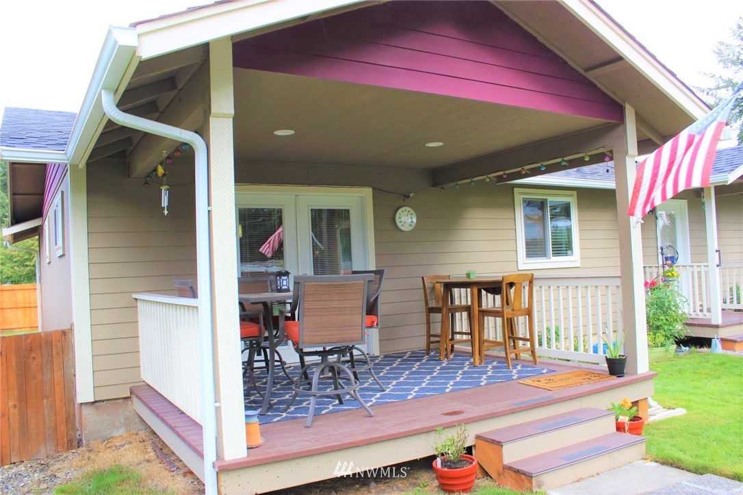 9830 178th Way Southwest Rochester, WA 98579 - Photo 4 of 25