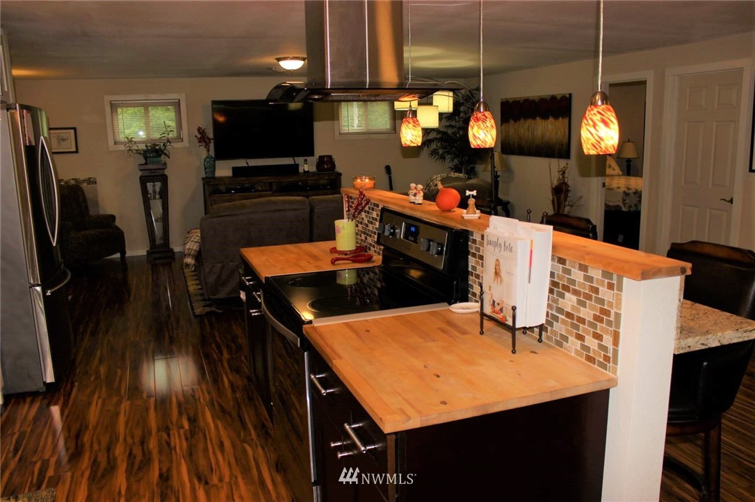 9830 178th Way Southwest Rochester, WA 98579 - Photo 10 of 25