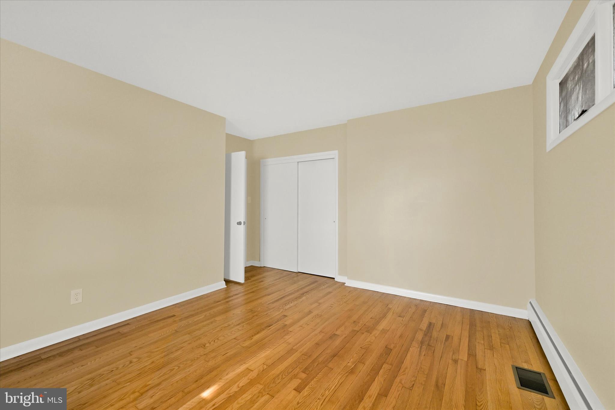 1028 St Albans Road Baltimore, MD 21239 - Photo 16 of 24 Front bedroom