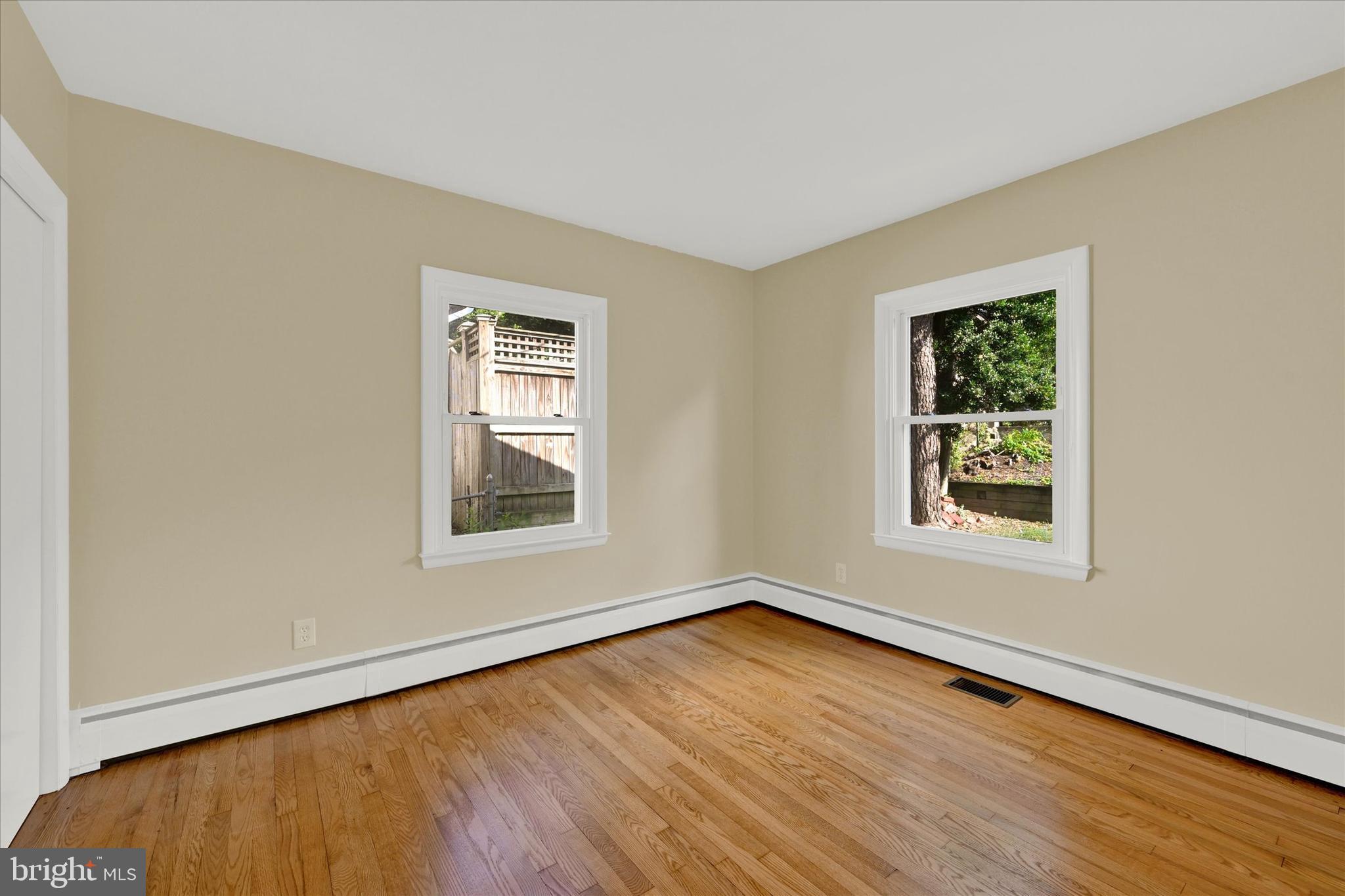 1028 St Albans Road Baltimore, MD 21239 - Photo 5 of 24 Back bedroom