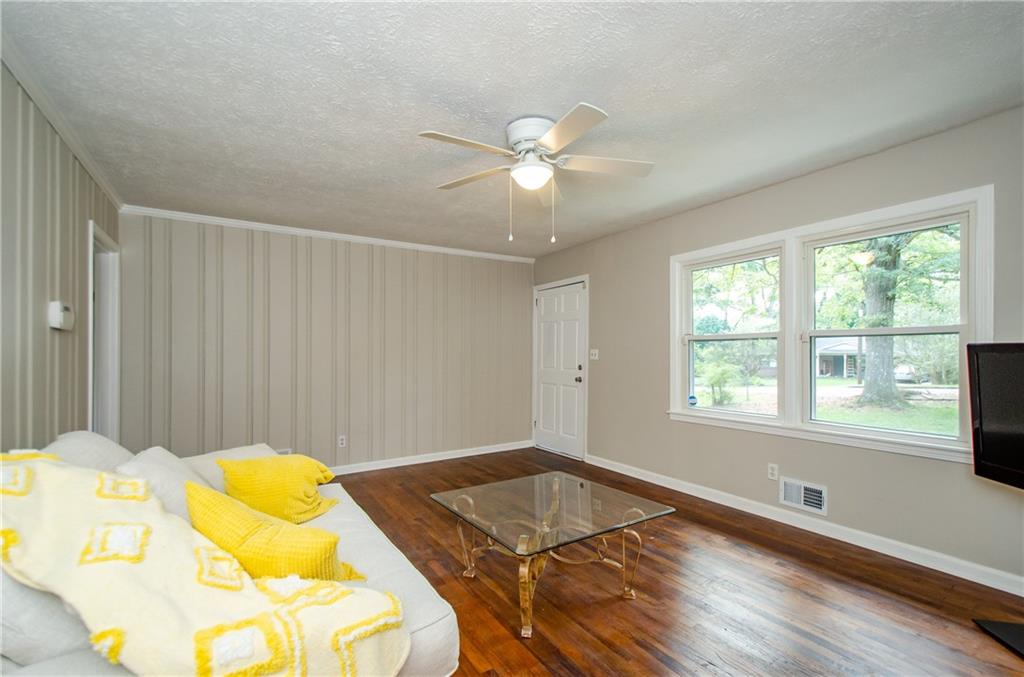 123 Arnold Place Jonesboro, GA 30236 - Photo 4 of 31