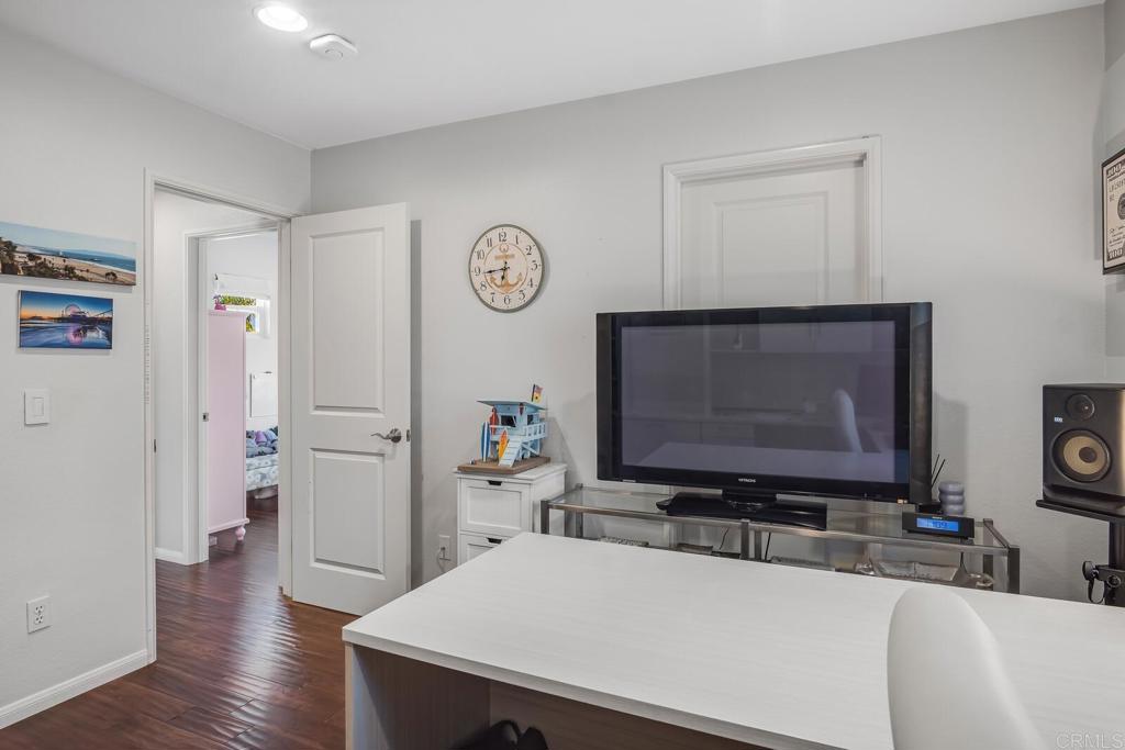 1157 Alexandra Lane Encinitas, CA 92024 - Photo 31 of 40 Gallery Image 31