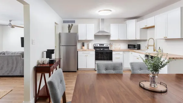 $3,000 | 2237 East Hillery Drive, Phoenix, AZ 85022