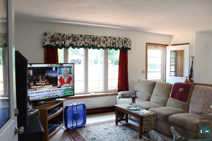 4929 Arnold Road Duluth, MN 55803 - Photo 8 of 30