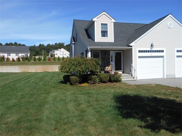 5 Fox Run Road, Unit 5 Blackstone, MA 01504 - Photo 1 of 19 Gallery Image 1