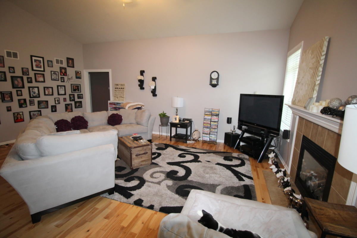8562 Ridgeway Road Petoskey, MI 49770 - Photo 7 of 31 Gallery Image 7
