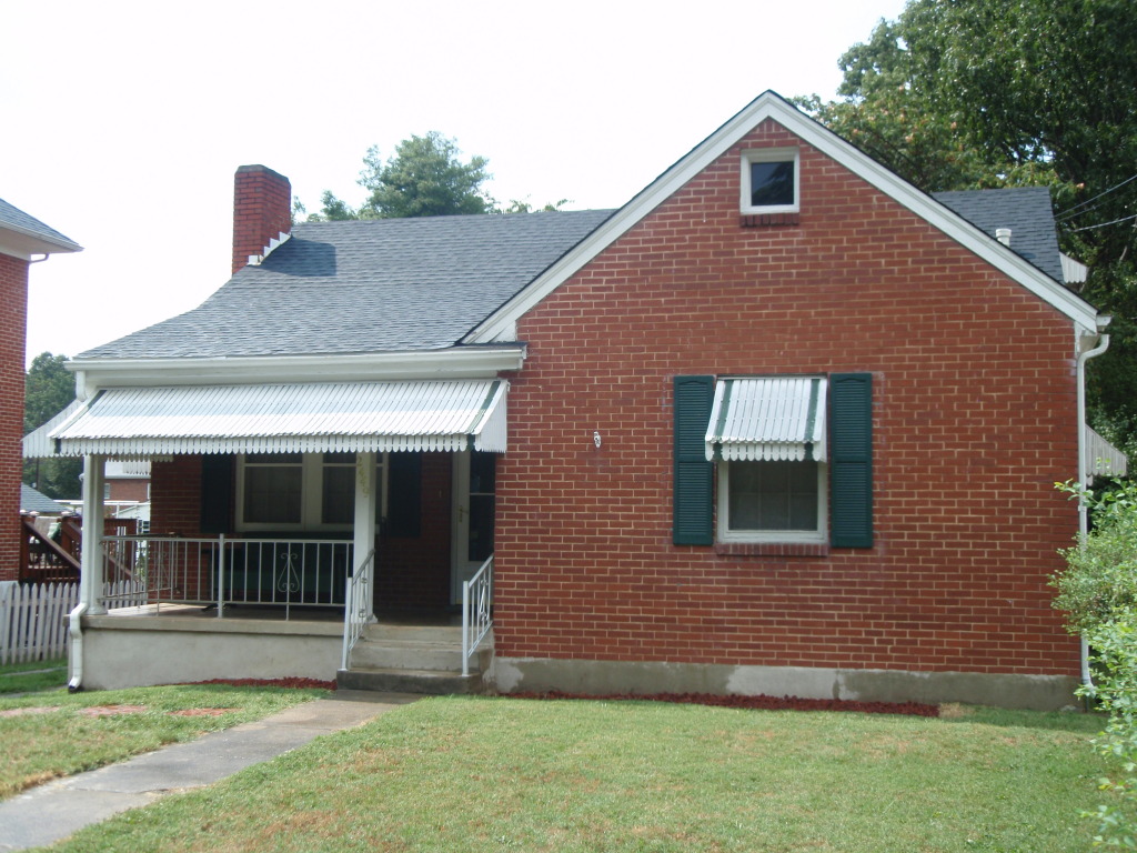 2449 Livingston Road Southwest Roanoke, VA 24015 - Photo 25 of 26 New 30 Yr archt Roof