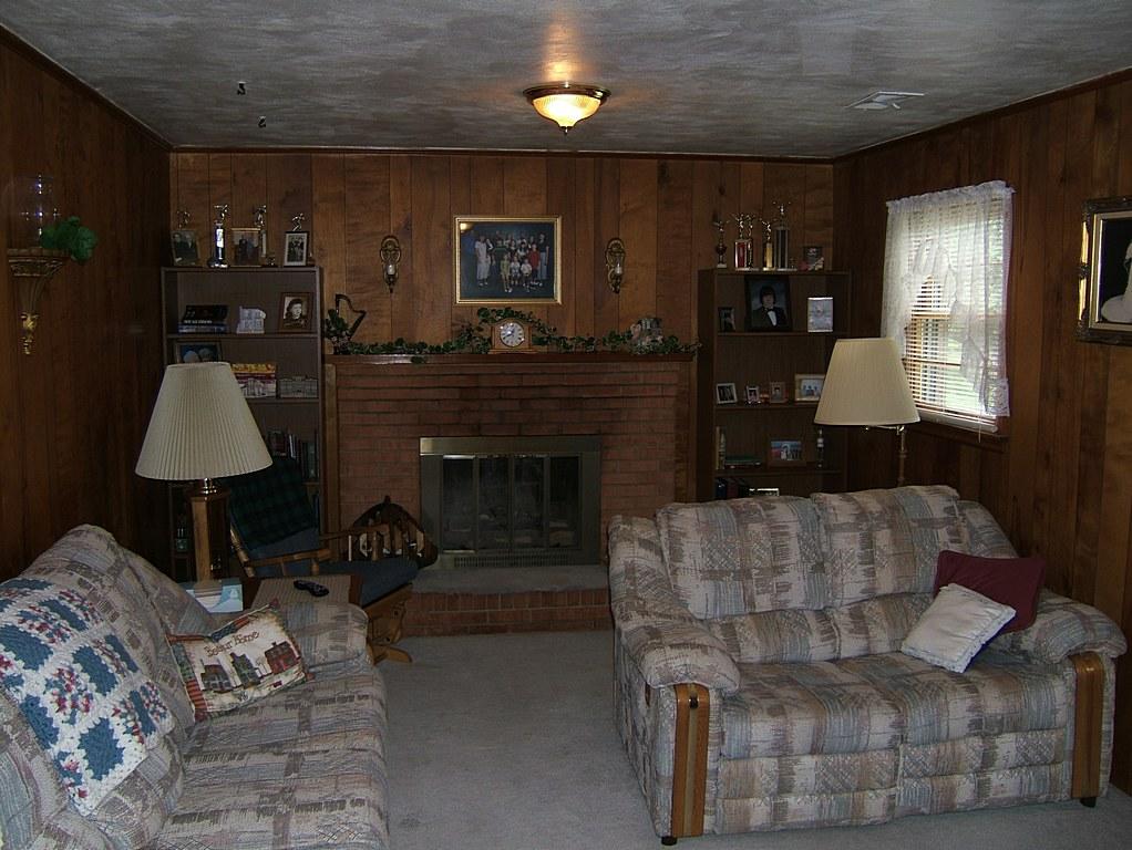 134 Frontier Road Northeast Roanoke, VA 24012 - Photo 6 of 20 lower level family room
