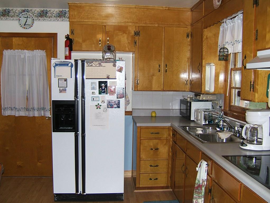 134 Frontier Road Northeast Roanoke, VA 24012 - Photo 7 of 20 kitchen