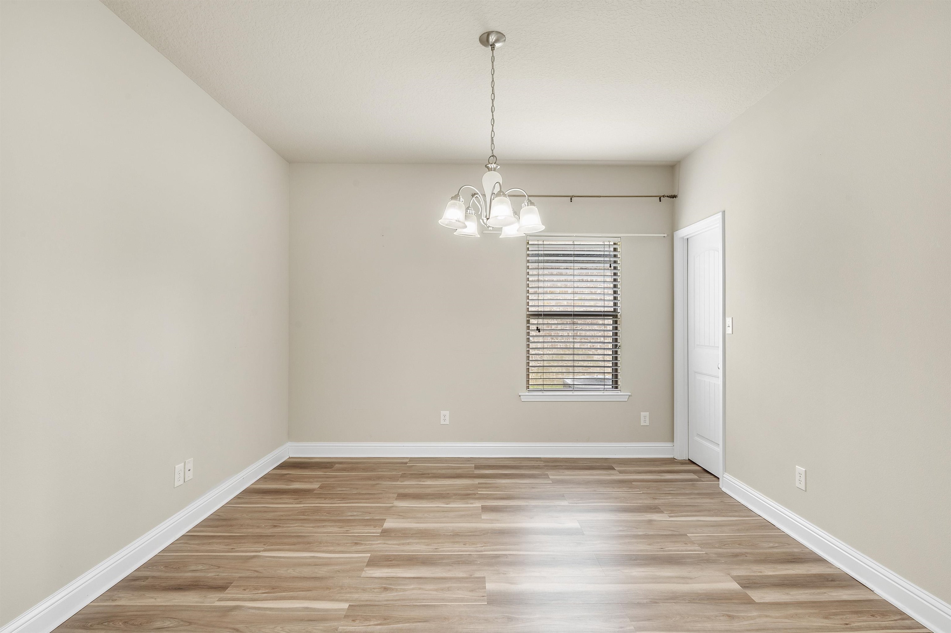 10421 Fionn Loop Daphne, AL 36526 - Photo 23 of 47 Dining Room
