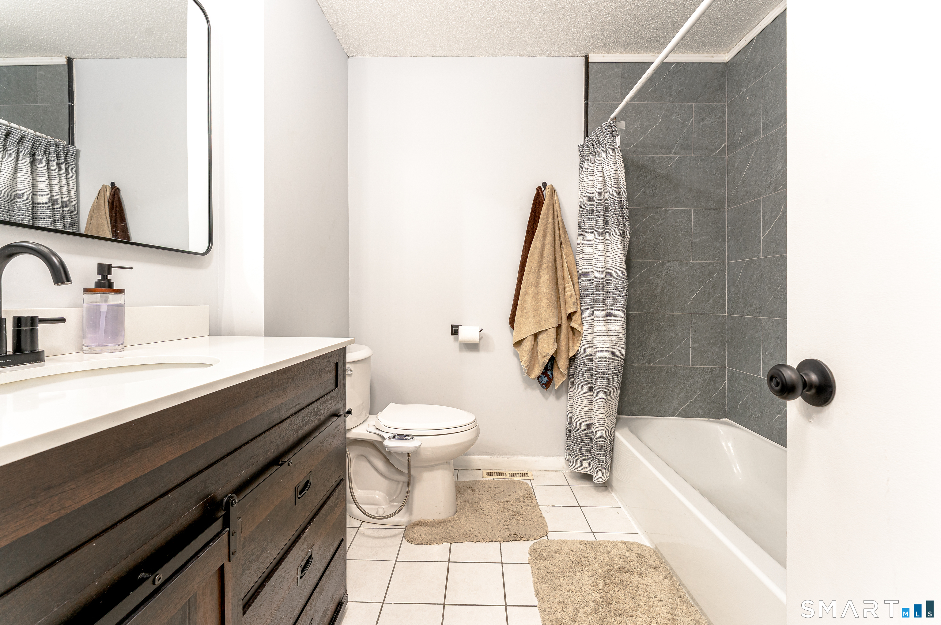 330 Short Beach Road, Unit F8 East Haven, CT 06512 - Photo 19 of 29