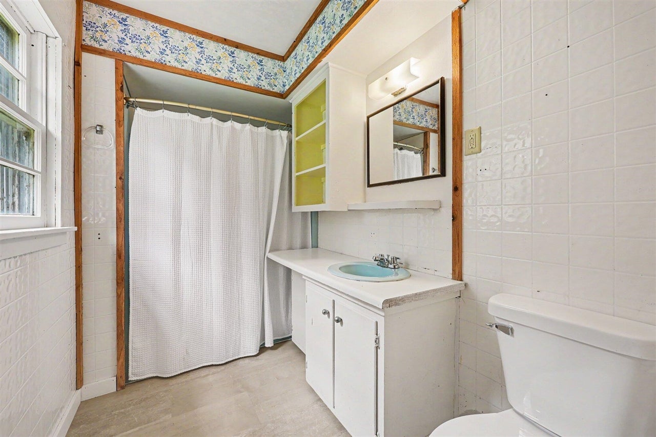 215 Palmer Street Rives Junction, MI 49277 - Photo 11 of 16 Gallery Image 11