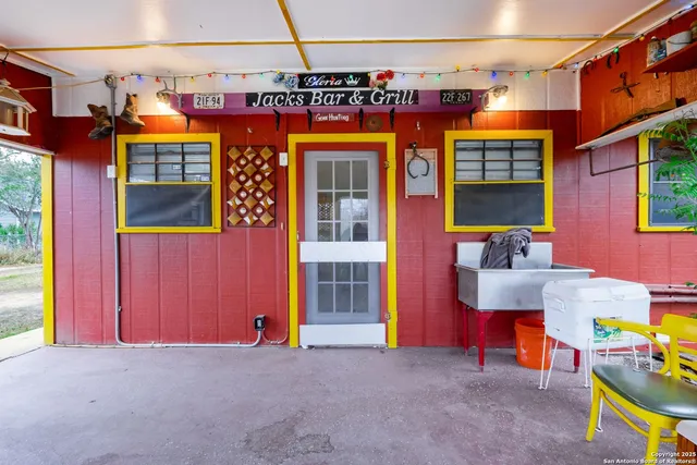 $259,000 | 238 West Petaluma Boulevard, San Antonio, TX 78221