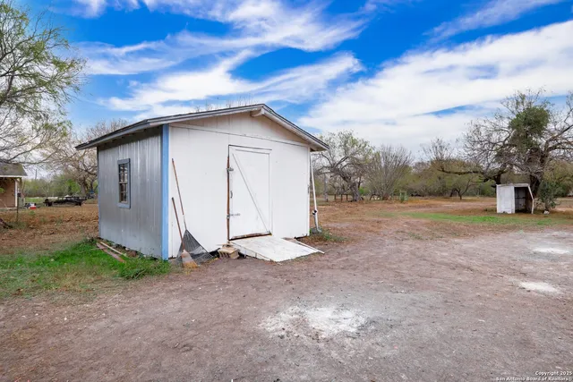 $259,000 | 238 West Petaluma Boulevard, San Antonio, TX 78221