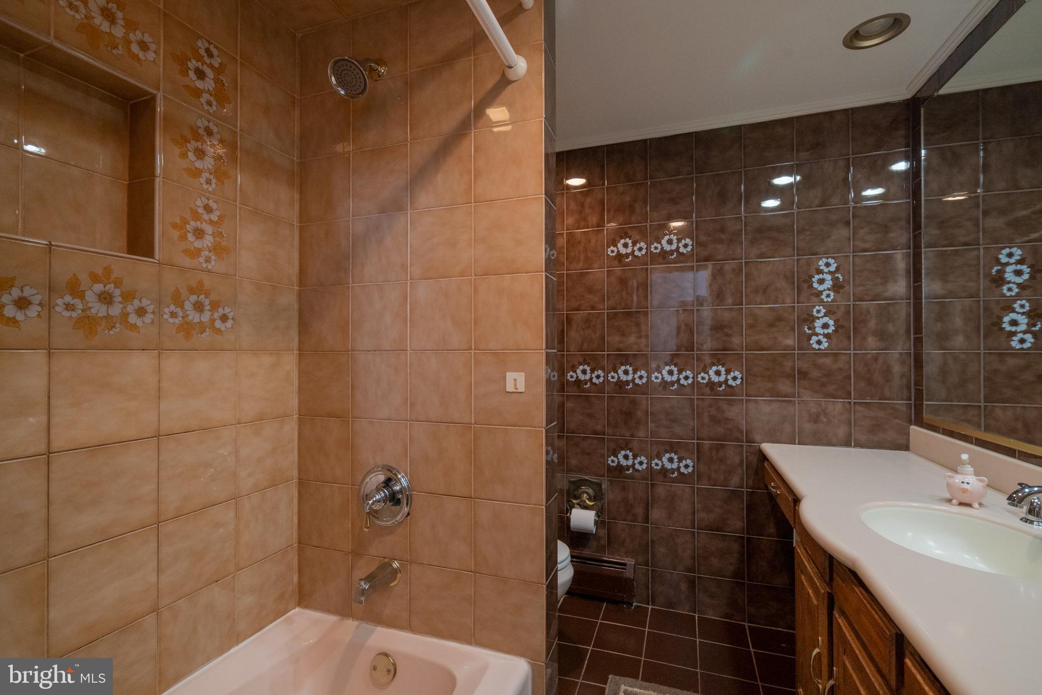 718 Spring Hill Road Feasterville-Trevose, PA 19053 - Photo 18 of 26 Gallery Image 18