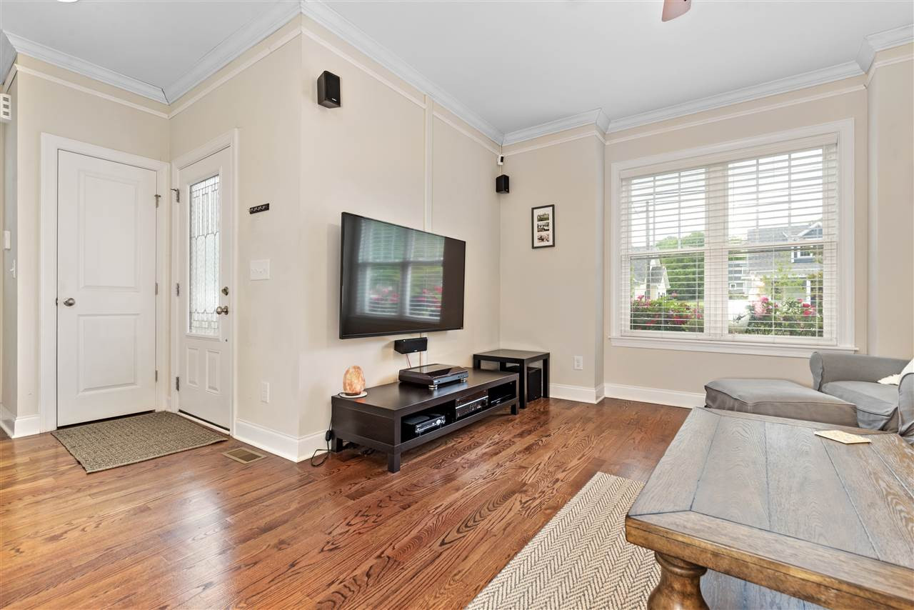 115 Idlewild Avenue Raleigh, NC 27601 - Photo 5 of 30 Photo 5
