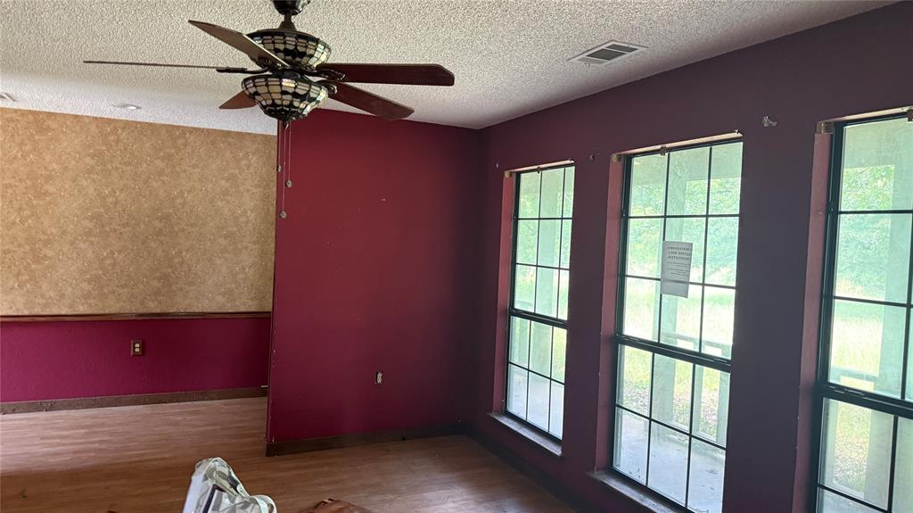 6582 Taylor Road Kaufman, TX 75142 - Photo 25 of 40 a view of a livingroom with a window