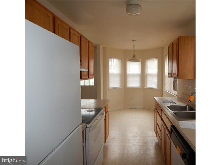 9227 Old Newtown Road Philadelphia, PA 19115 - Photo 9 of 25 Gallery Image 9