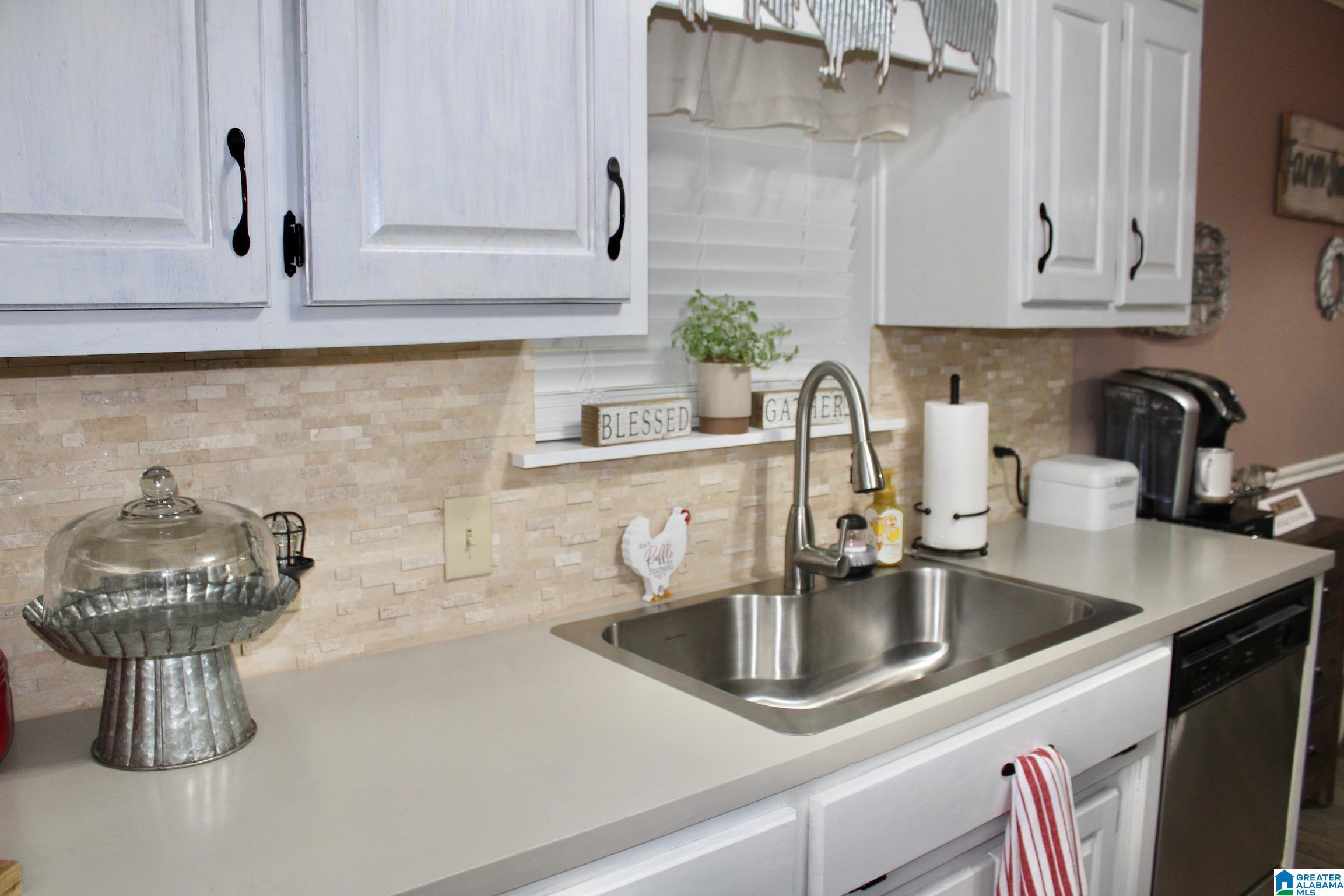6021 Tommy Town Road Mount Olive, AL 35117 - Photo 9 of 25