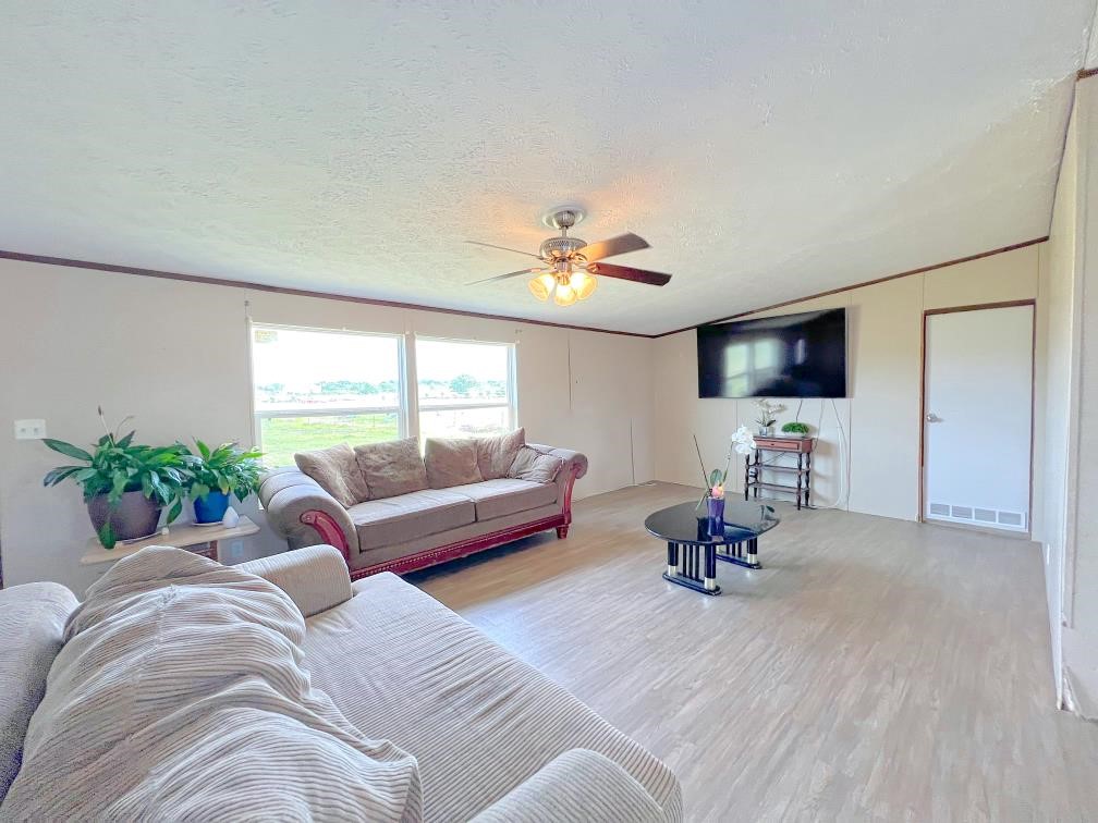 648 County Road 164 Boling, TX 77420 - Photo 12 of 24