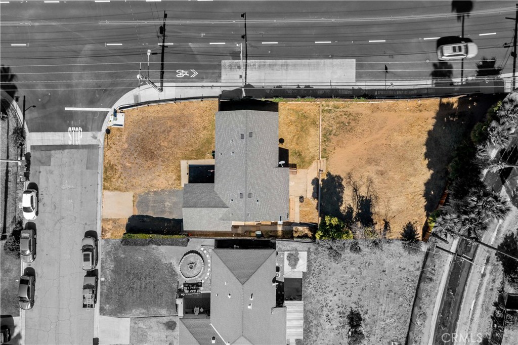 6006 Colonial Drive Riverside, CA 92506 - Photo 28 of 36 a view of roof