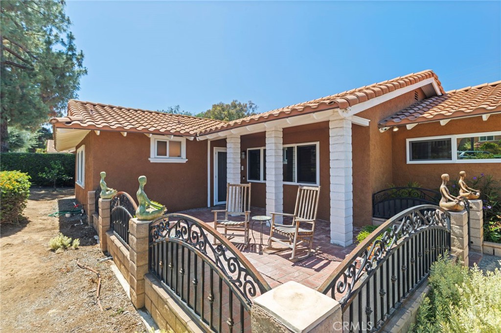 16520 Wagon Wheel Drive Riverside, CA 92506 - Photo 10 of 56