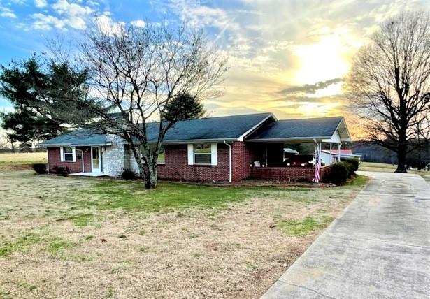 4335 Section House Road Hickory, NC 28601 - Photo 2 of 22 Gallery Image 2