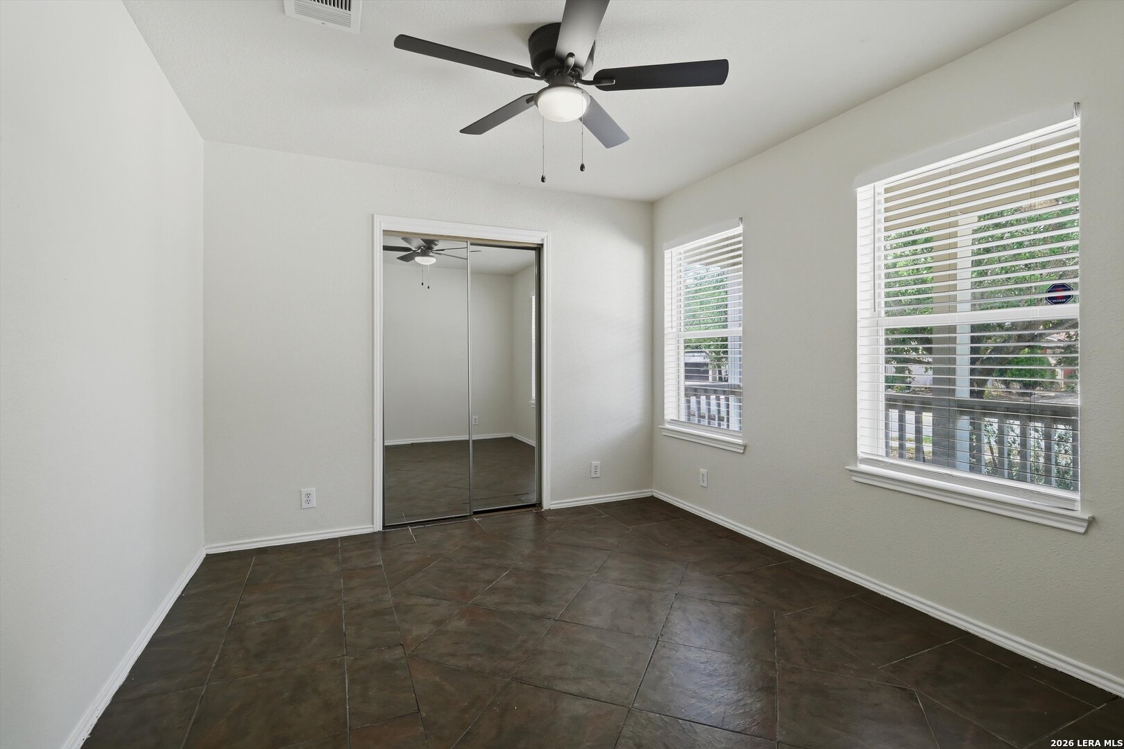 7230 Autumn Wells Converse, TX 78109 - Photo 12 of 26