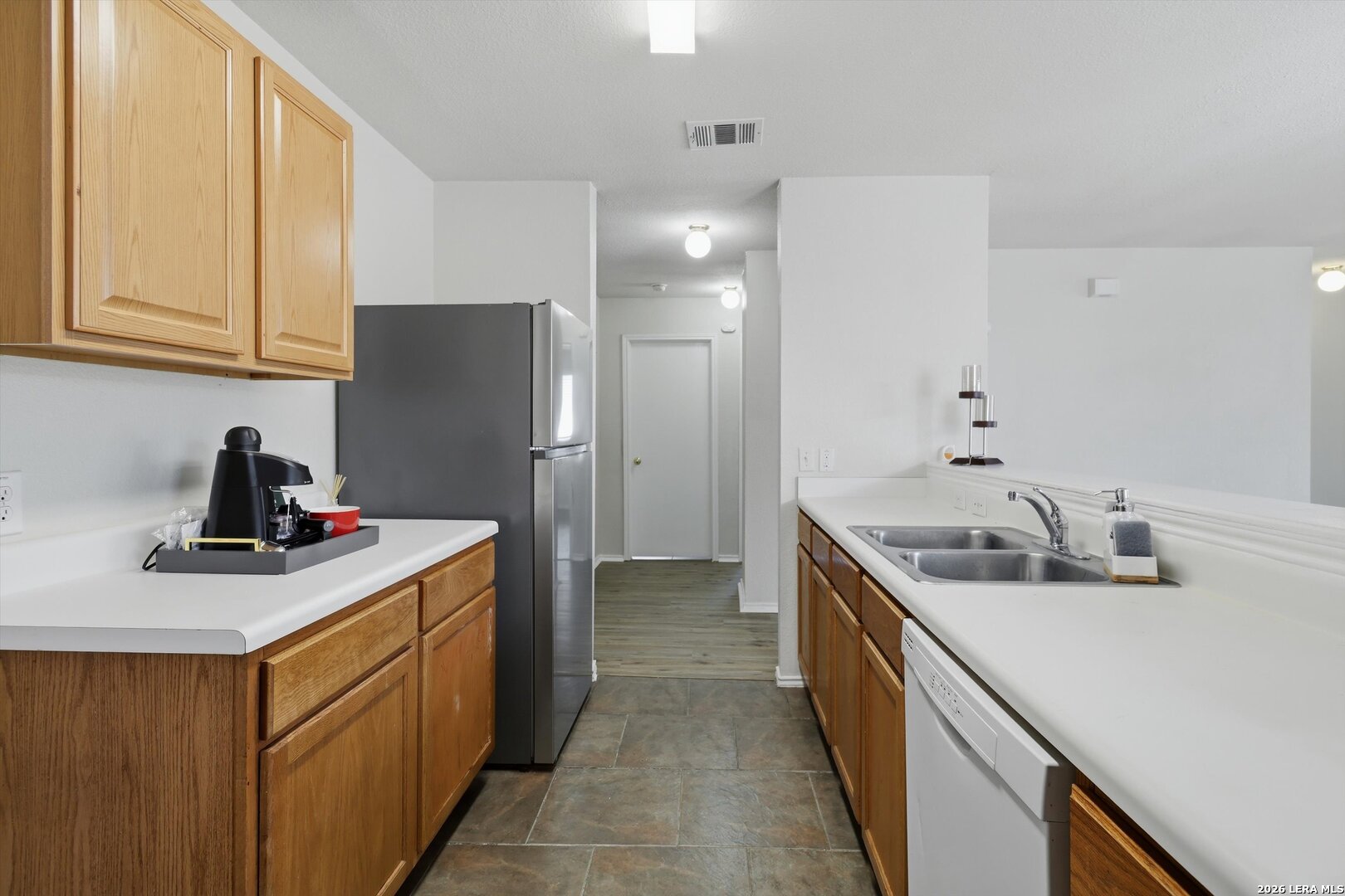 7230 Autumn Wells Converse, TX 78109 - Photo 10 of 26