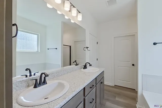 $1,925 | 204 Acoustic Lane, Carencro, LA 70520