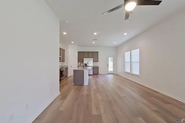 $1,925 | 204 Acoustic Lane, Carencro, LA 70520