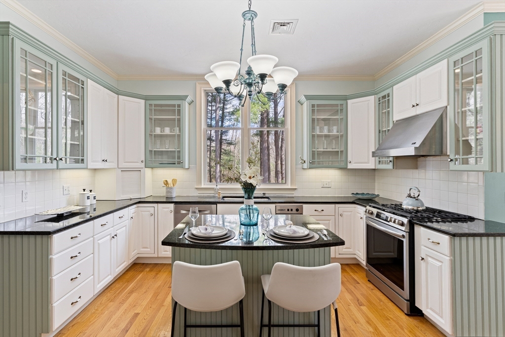 39 Riverside Terrace Easton, MA 02356 - Photo 12 of 42 Gallery Image 12