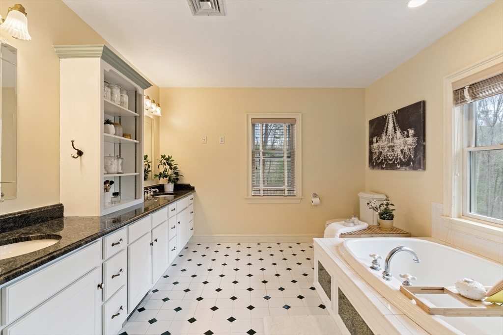 39 Riverside Terrace Easton, MA 02356 - Photo 24 of 42 Gallery Image 24
