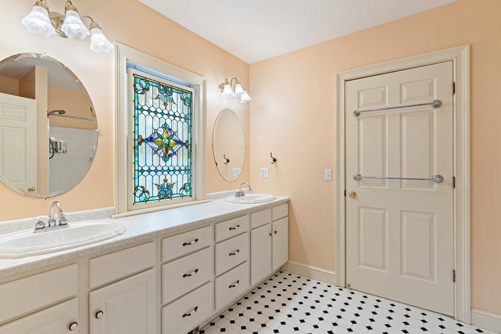 39 Riverside Terrace Easton, MA 02356 - Photo 27 of 42 Gallery Image 27