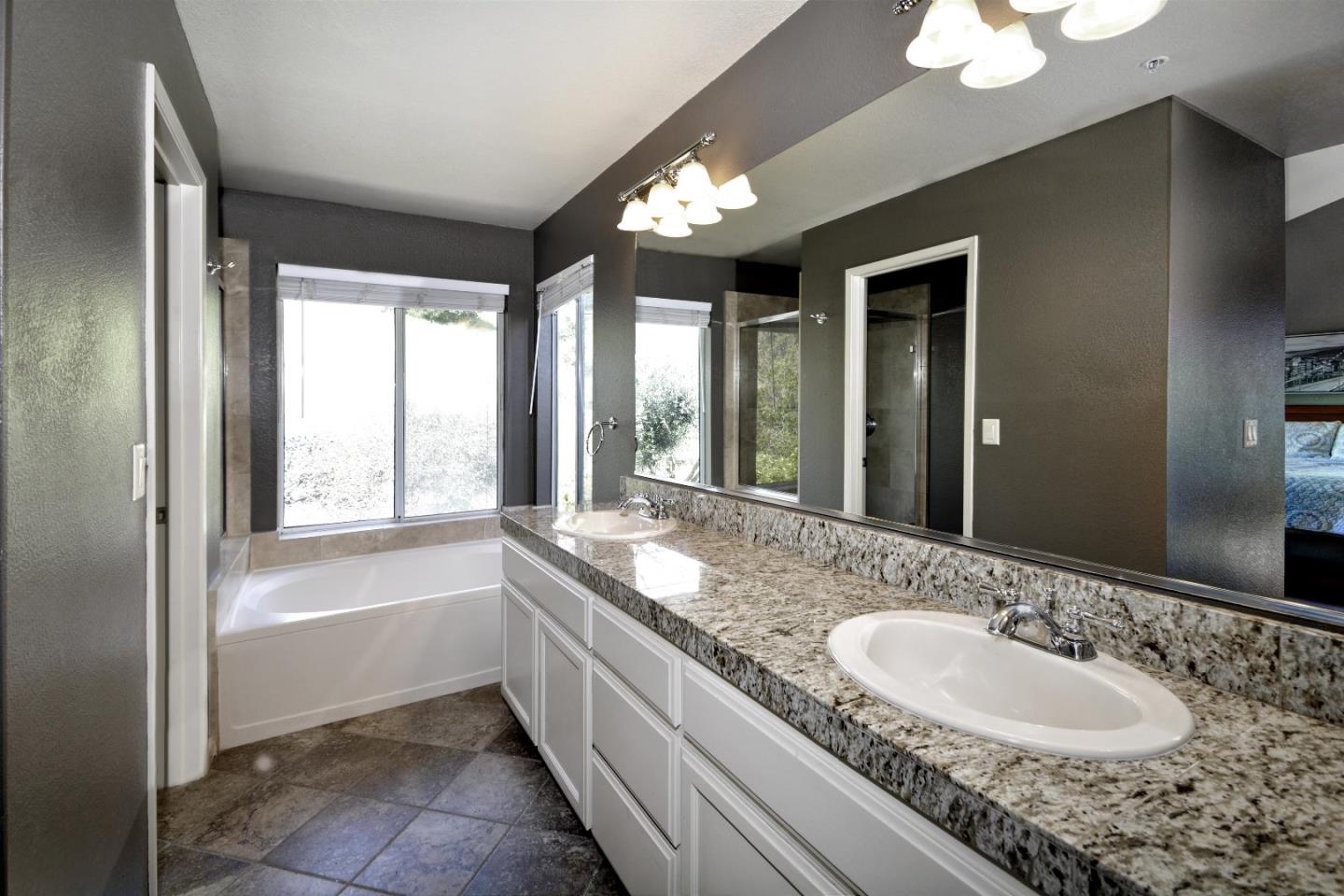 21088 Country Park Road Salinas, CA 93908 - Photo 12 of 23 Gallery Image 12