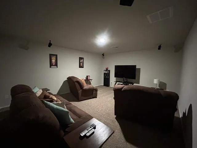 $3,400 | 24207 Oakdale Hills, Spring, TX 77389