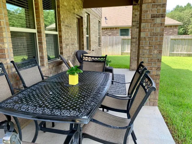 $3,400 | 24207 Oakdale Hills, Spring, TX 77389