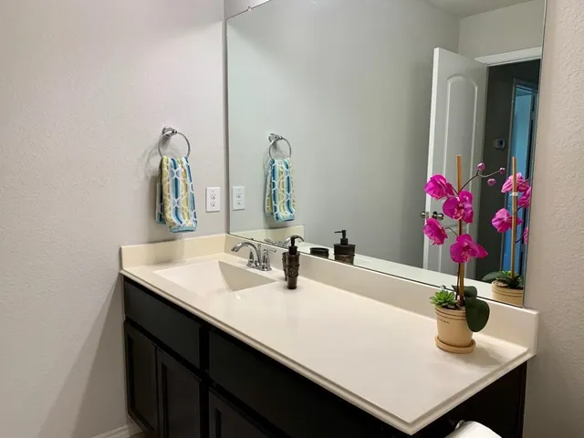 $3,400 | 24207 Oakdale Hills, Spring, TX 77389