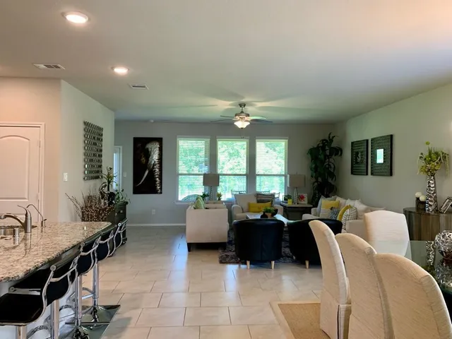 $3,400 | 24207 Oakdale Hills, Spring, TX 77389