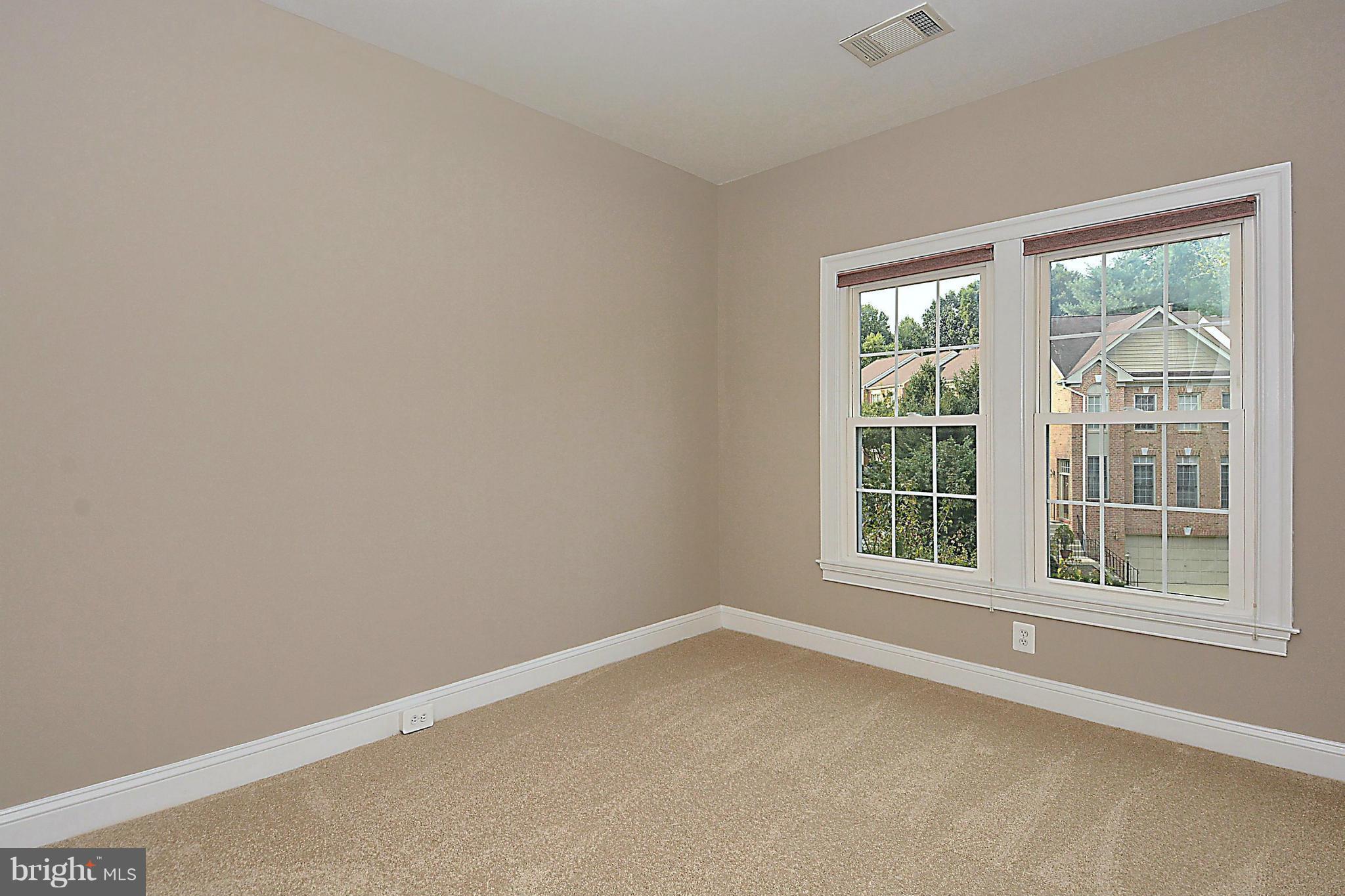 11420 Summer House Court Reston, VA 20194 - Photo 18 of 30 Bedroom 3
