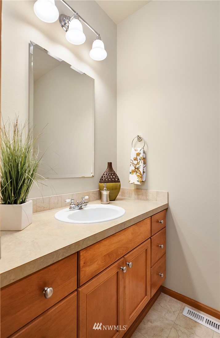 5834 Southeast 2nd Court Renton, WA 98059 - Photo 13 of 24